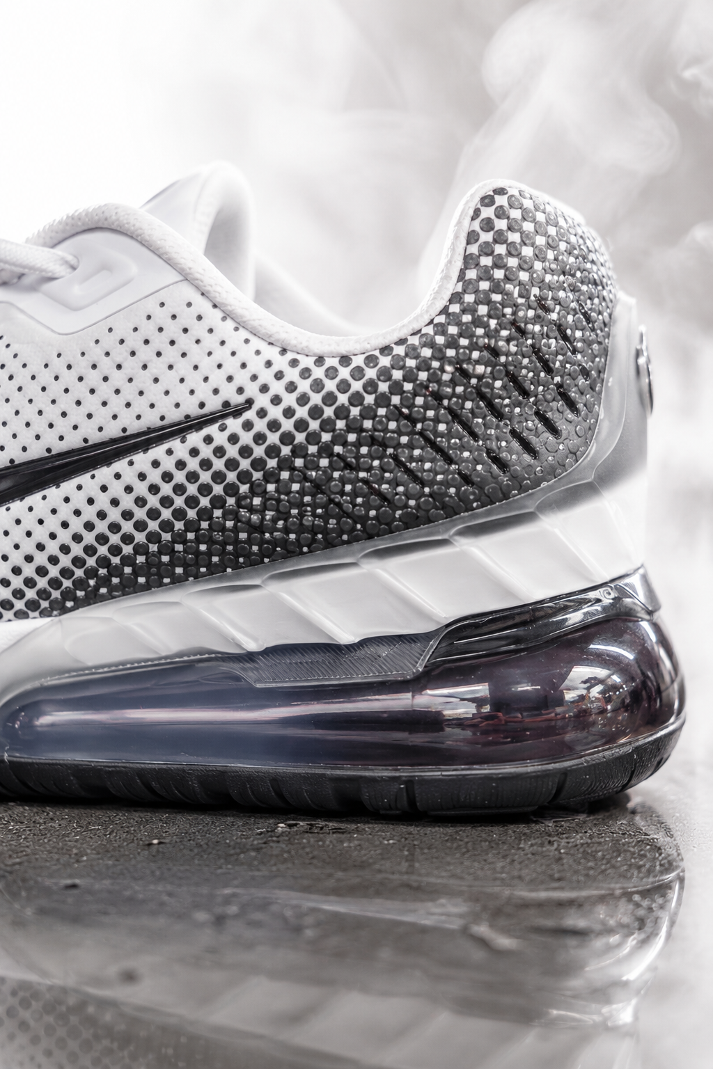 Nike Air Max Phoenix Men's Shoes – White / Black / Anthracite
