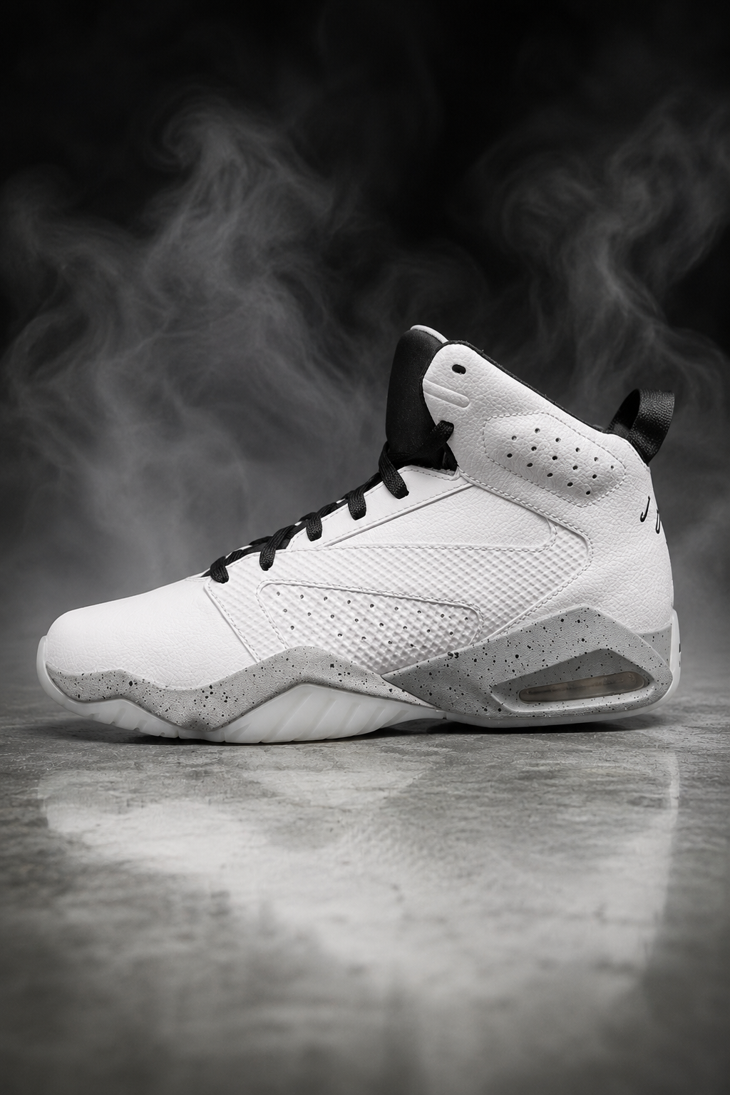 Jordan Lift Off – White / White / Black / Wolf Grey