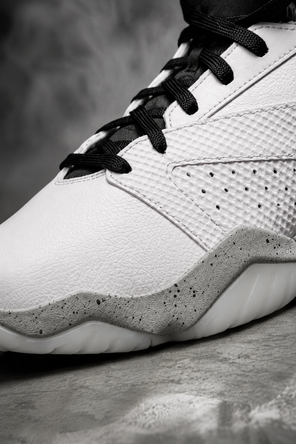 Jordan Lift Off – White / White / Black / Wolf Grey