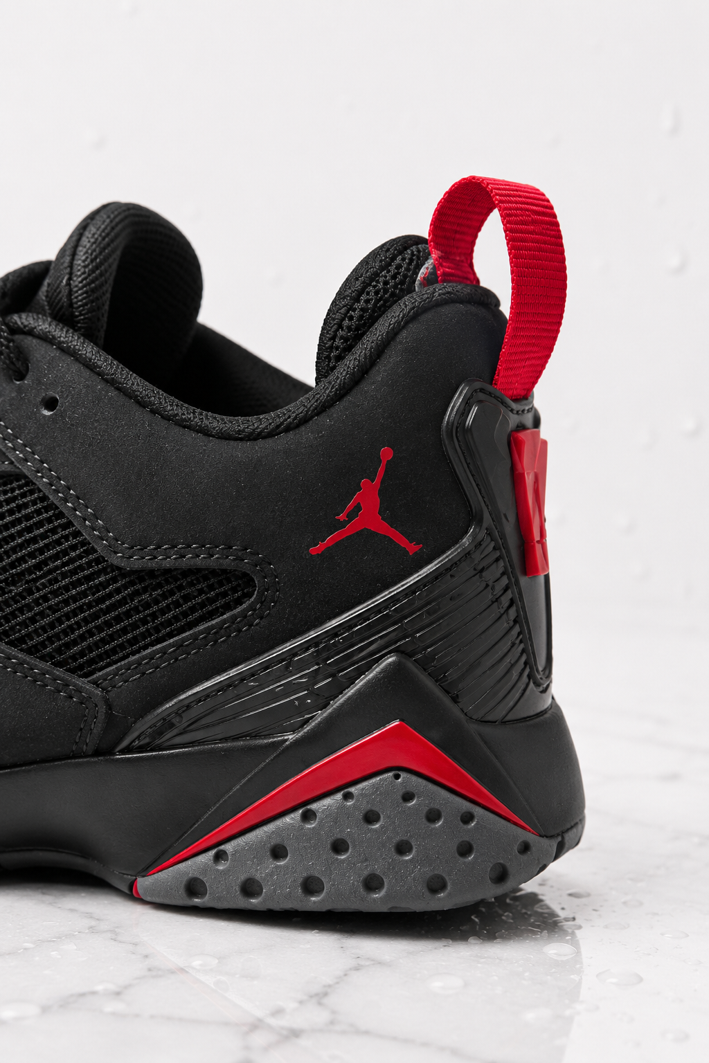 Jordan MVP 92 – Black / Gym Red / Anthracite