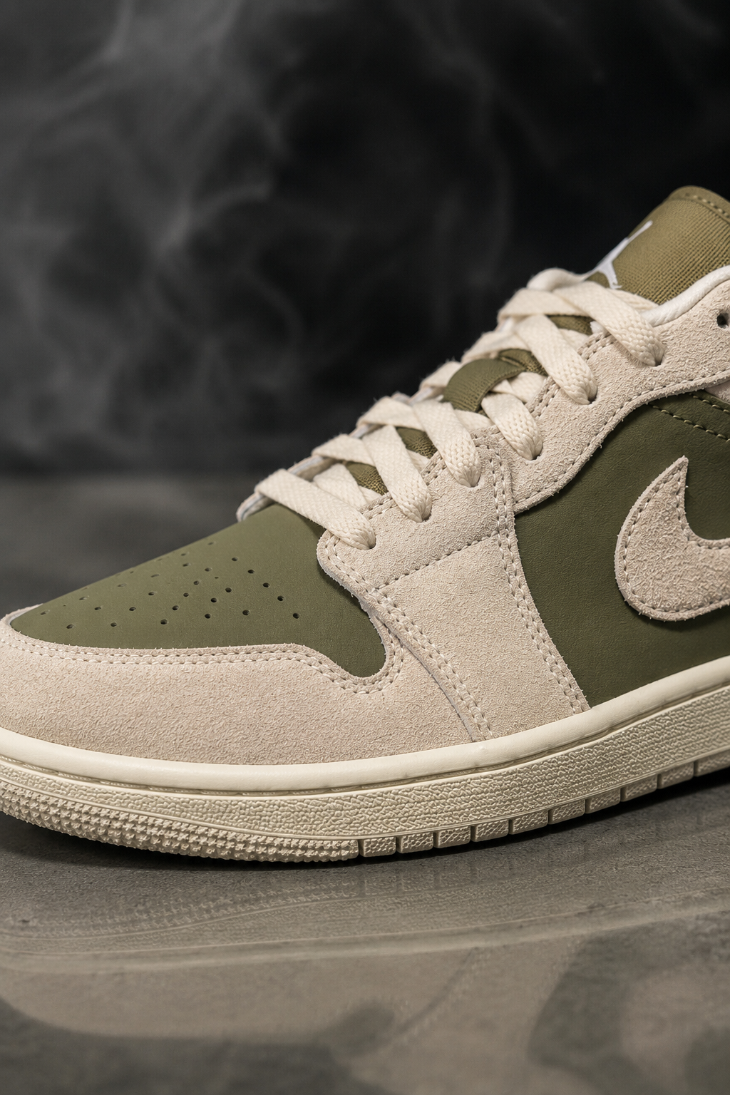 Air Jordan 1 Low SE – Medium Olive / Light Orewood Brown
