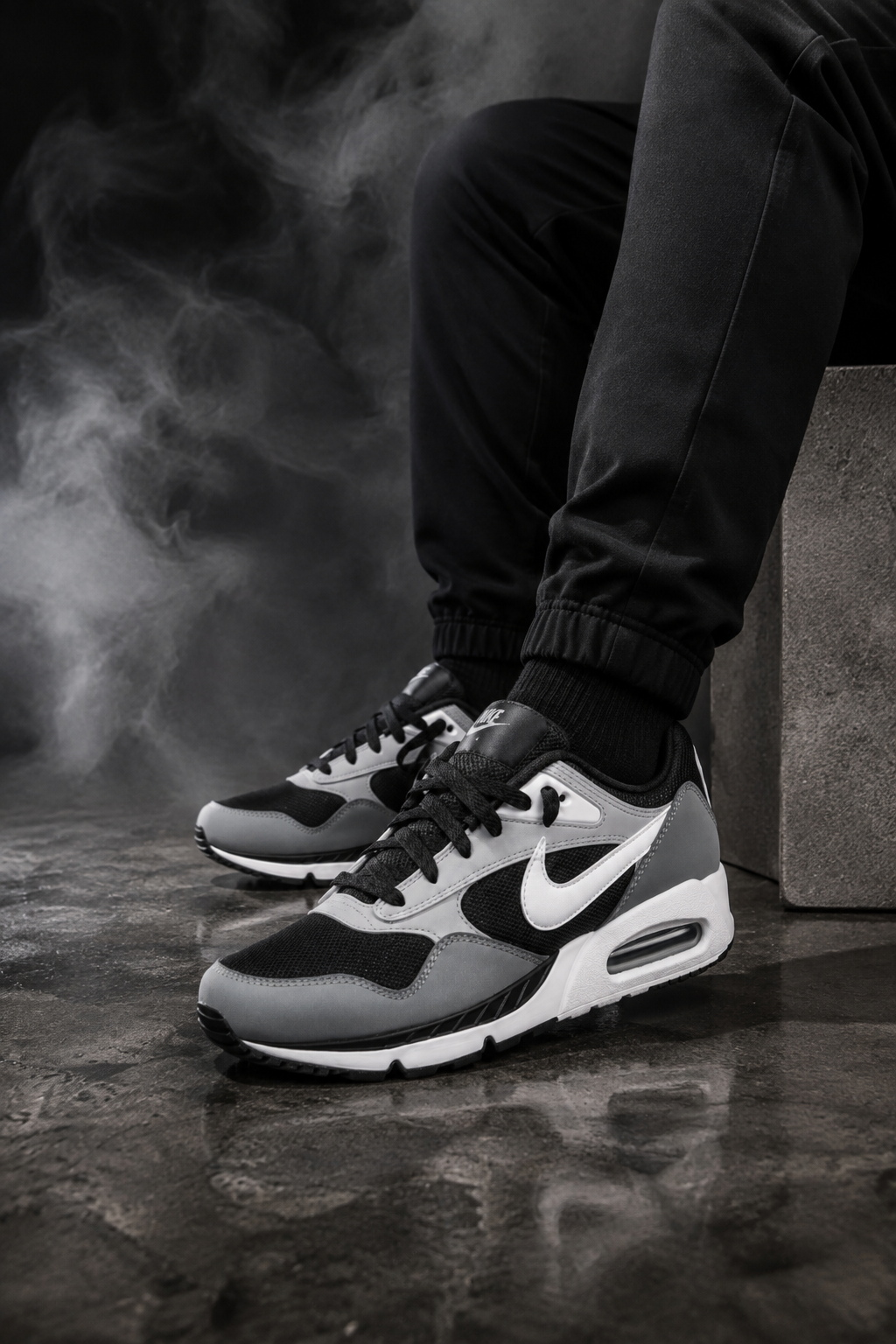 Nike Air Max Correlate Men's Shoes – Black / White / Cool Grey