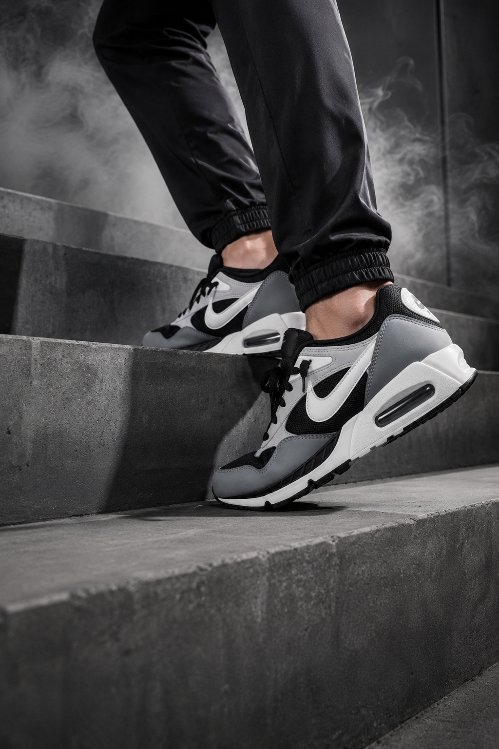 Nike Air Max Correlate Men's Shoes – Black / White / Cool Grey